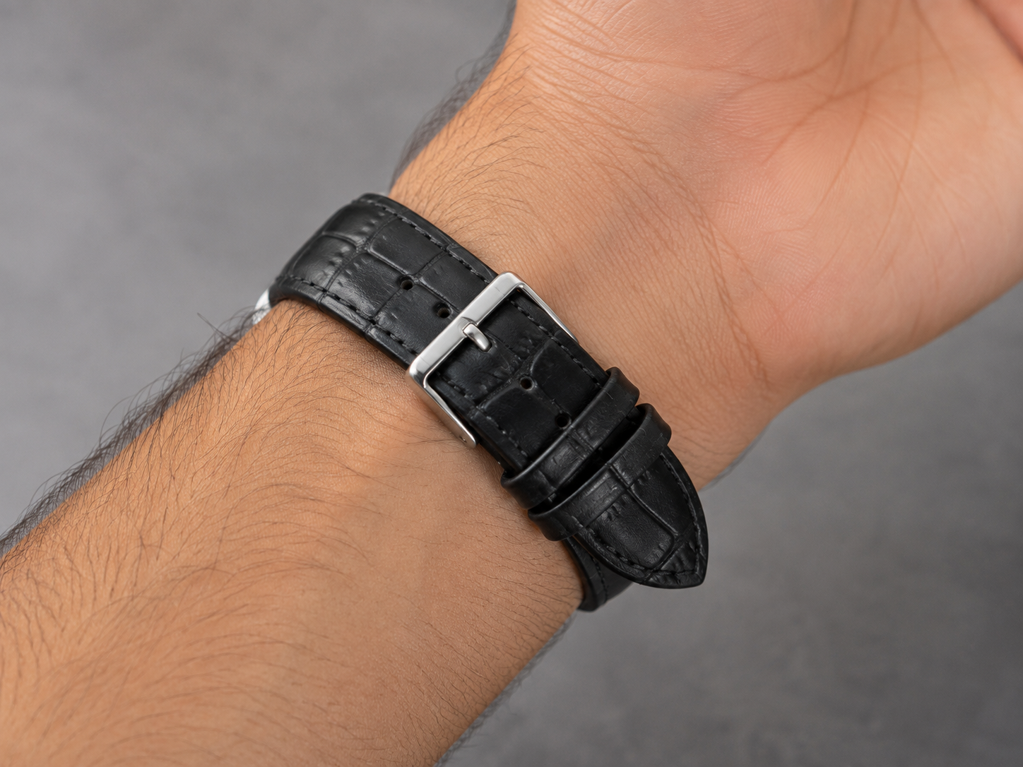 Black Crocodile Pattern Leather Watch Strap 22mm with Classic Silver Buckle 4